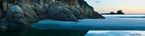 view of the calm ocean and sunrise at Hakai rocks
