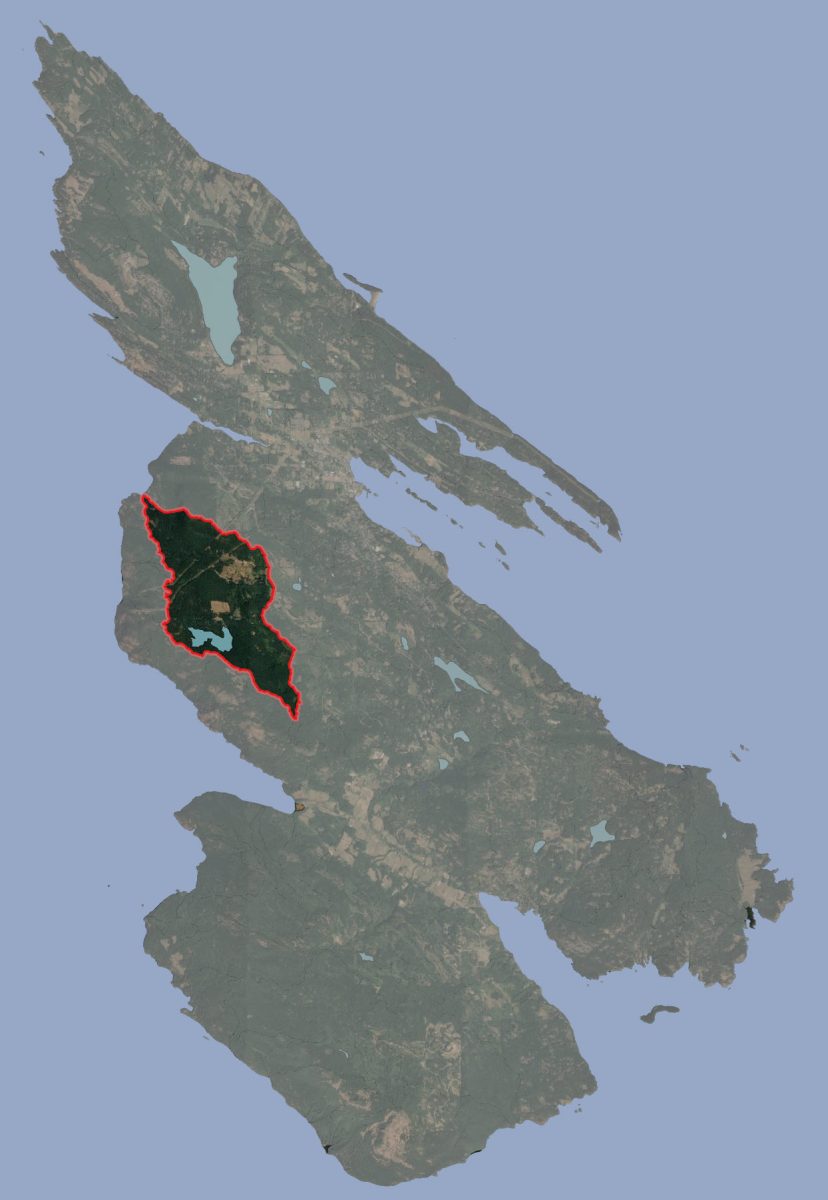 Salt Spring Island. Maxwell Creek Watershed is outlined in red and Maxwell Lake is highlighted in blue. The watershed is currently well protected through private and public covenants, protected areas, and parks.